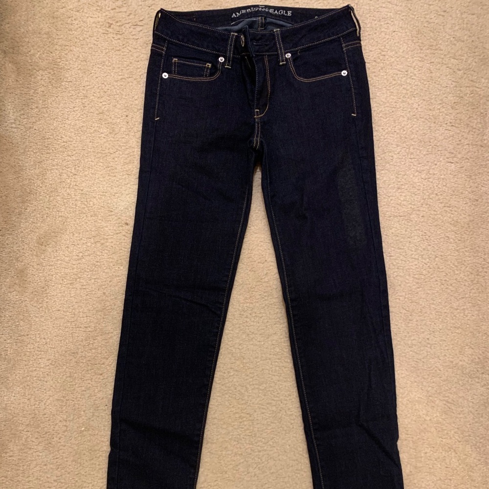 dark wash american eagle skinny jeans ✨